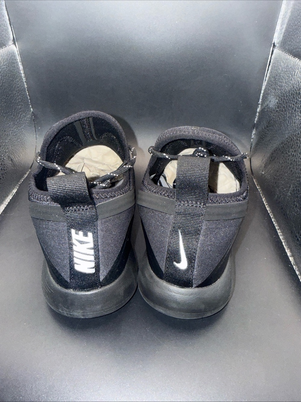 Size 8.5 - Nike Wmns LunarCharge Essential, 923620-001, Clean, W/ OG Box, Great - Picture 3 of 11